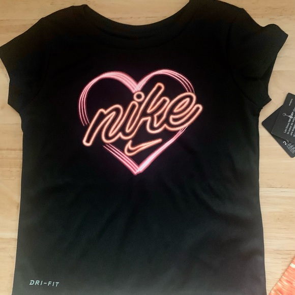 Nike 3T short set - Picture 2 of 3